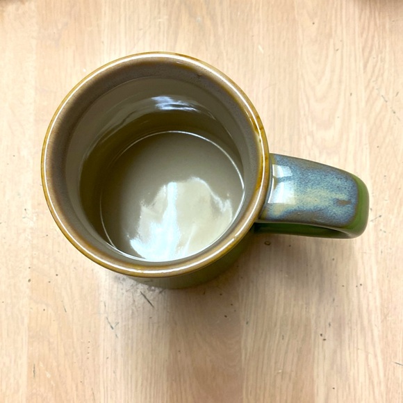 NWT Burton & Burton Superpower’s Mom” 17oz  Mug Designed by Joanne Sharp - Picture 4 of 6